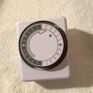 *HP* 24 Hour Mechanical Dual Outlet Timer. NWOT